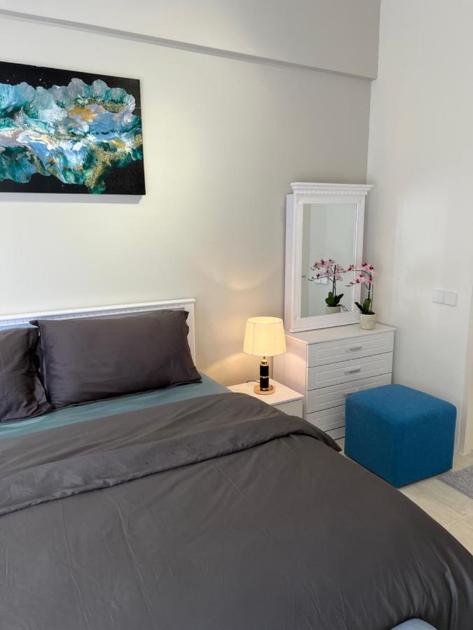 By The Sea Beachfront Designer Suites Penang - Managed By Art Of Tree Batu Ferringhi Exterior photo